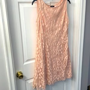 NWT Cute pullover lace dress